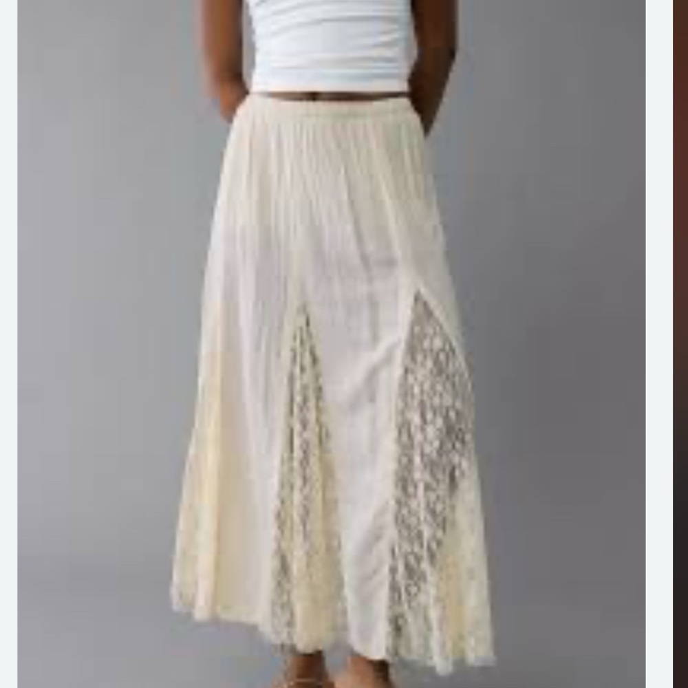 Chic Cream Lace Maxi Skirt